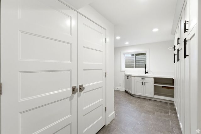 8917 S SUNRIDGE DR, Sandy, UT 84093