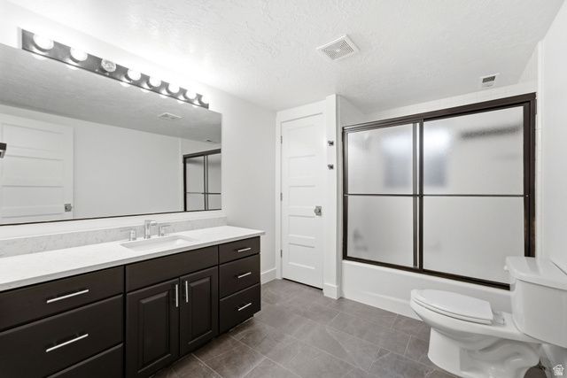 8917 S SUNRIDGE DR, Sandy, UT 84093