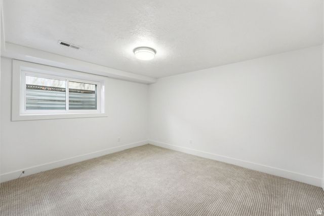8917 S SUNRIDGE DR, Sandy, UT 84093