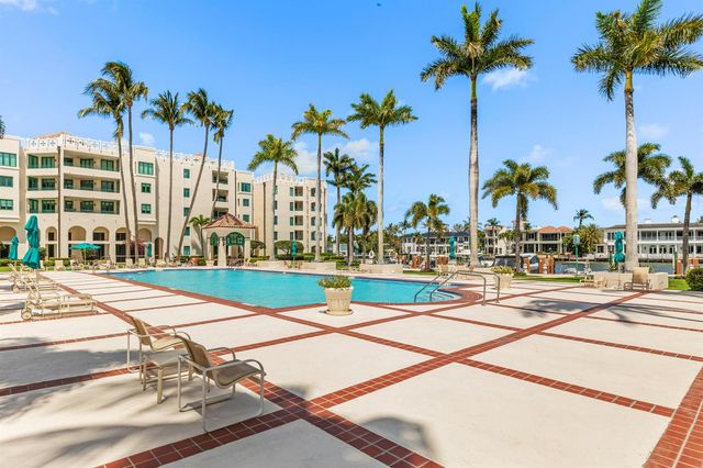 120 SE 5th Avenue Apt 128, Boca Raton, FL 33432