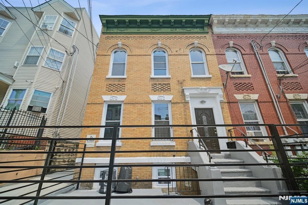 130 Wilkinson Avenue 1, Jersey City, NJ 07305