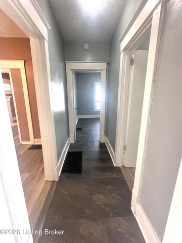 4218 Winnrose Way, Louisville, KY 40211