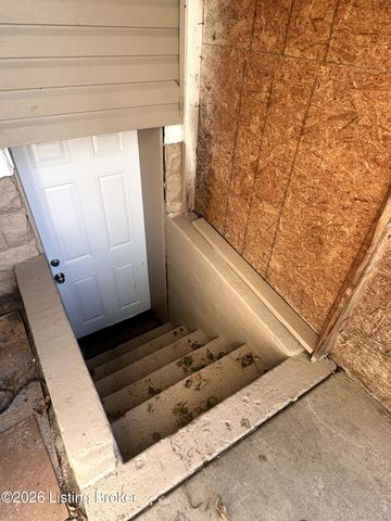 4218 Winnrose Way, Louisville, KY 40211