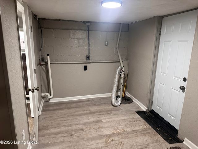 4218 Winnrose Way, Louisville, KY 40211