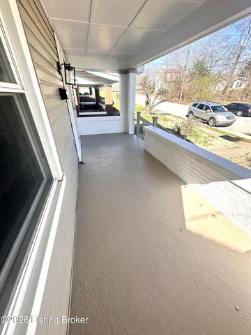 4218 Winnrose Way, Louisville, KY 40211