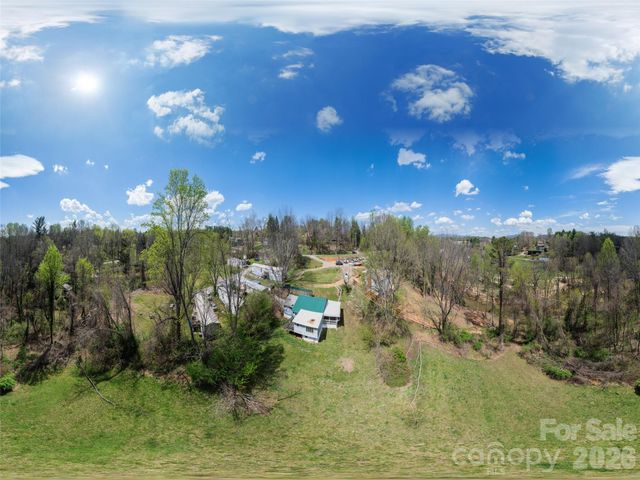 648 & 99999 Sand Hill Road, Asheville, NC 28806