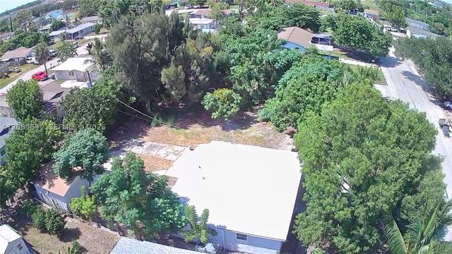 5442 Fourth Ave, Fort Myers, FL 33907