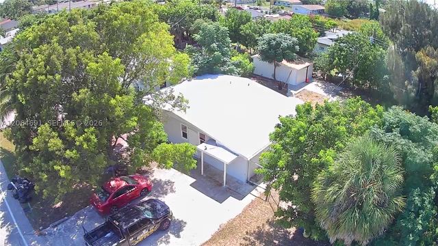 5442 Fourth Ave, Fort Myers, FL 33907