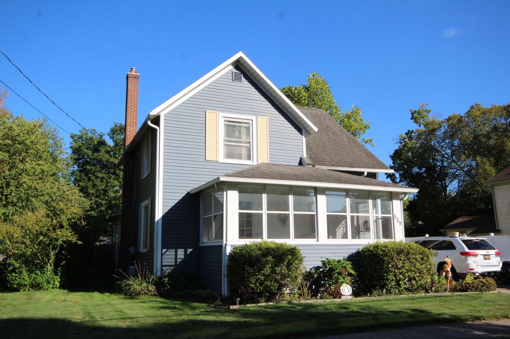 509 S Michigan Avenue, Vicksburg Vllg, MI 49097