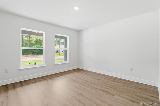 9160 N Athens Drive, Dunnellon, FL 34433