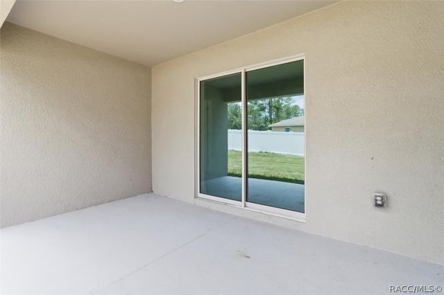 9160 N Athens Drive, Dunnellon, FL 34433