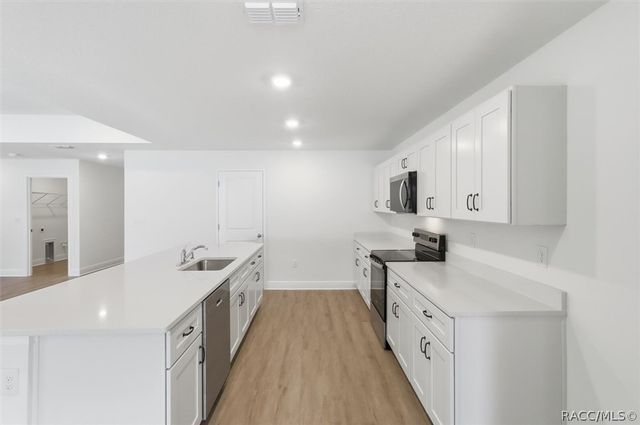 9160 N Athens Drive, Dunnellon, FL 34433