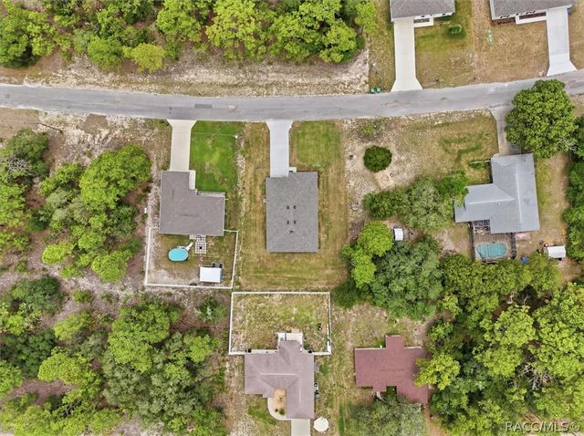 9160 N Athens Drive, Dunnellon, FL 34433