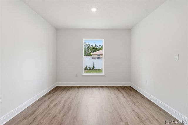 9160 N Athens Drive, Dunnellon, FL 34433