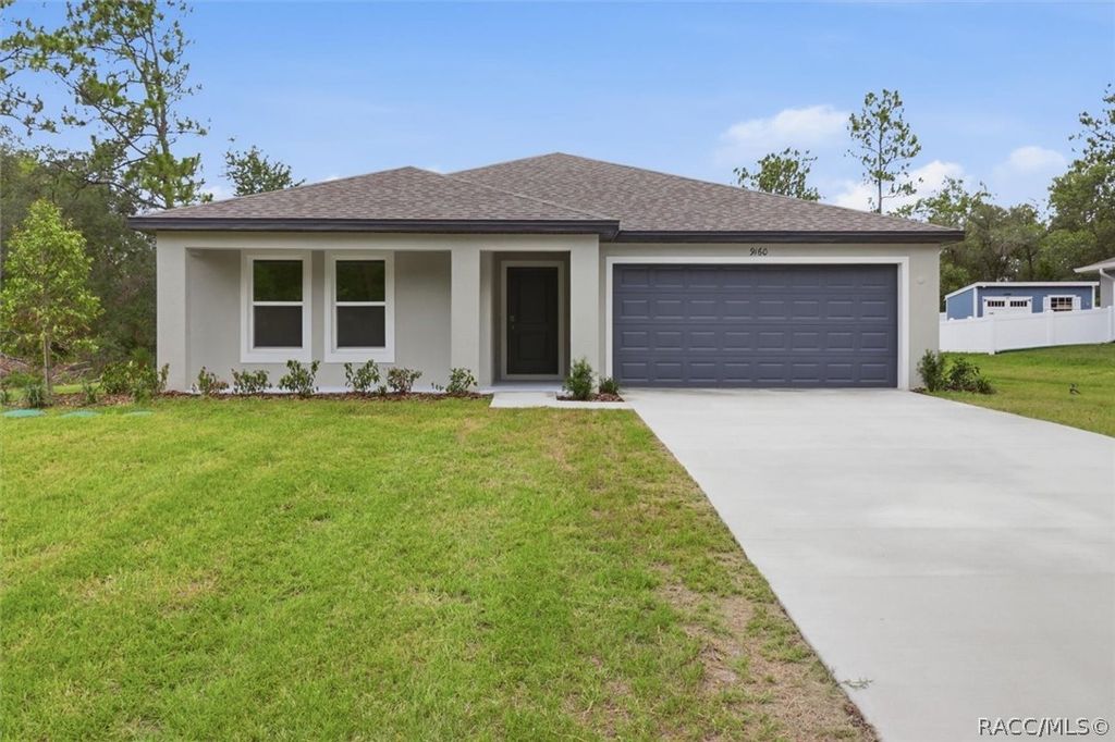 9160 N Athens Drive, Dunnellon, FL 34433