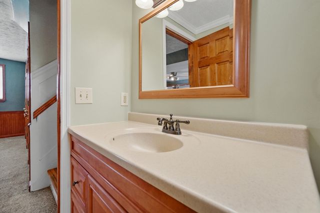 728 Meadow View Drive, Villa Hills, KY 41017