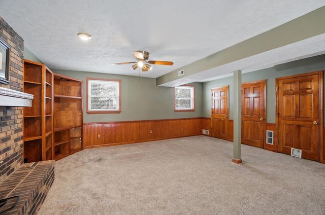 728 Meadow View Drive, Villa Hills, KY 41017