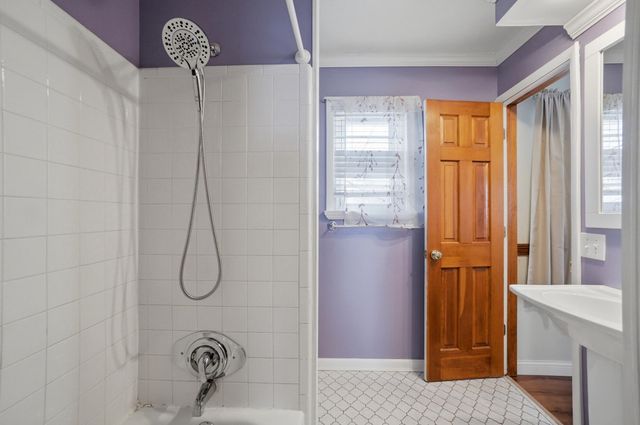 728 Meadow View Drive, Villa Hills, KY 41017