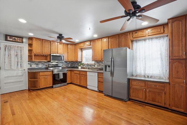 728 Meadow View Drive, Villa Hills, KY 41017