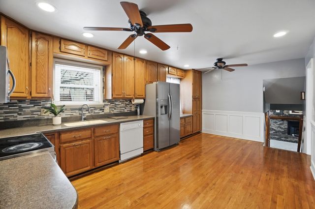 728 Meadow View Drive, Villa Hills, KY 41017