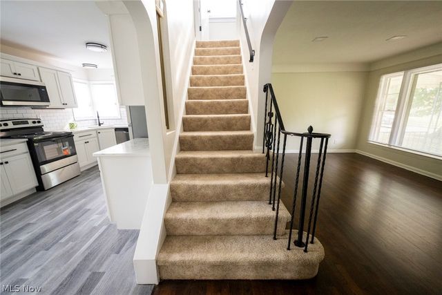 21101 Crystal Avenue, Euclid, OH 44123