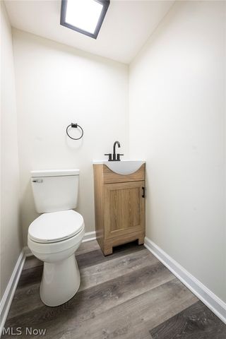 21101 Crystal Avenue, Euclid, OH 44123