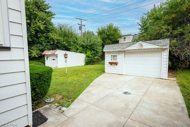 21101 Crystal Avenue, Euclid, OH 44123