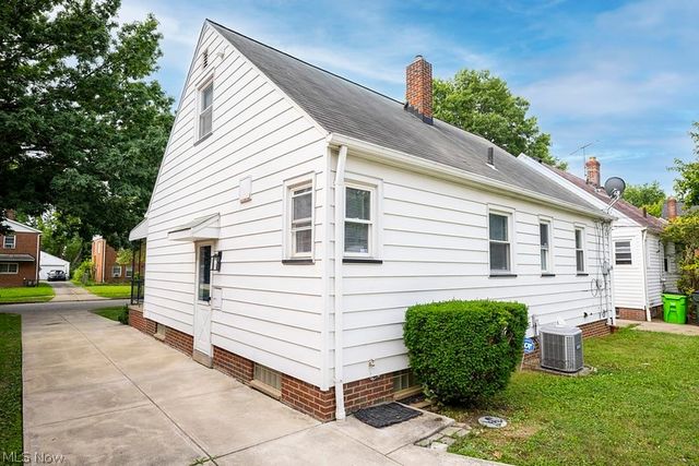 21101 Crystal Avenue, Euclid, OH 44123