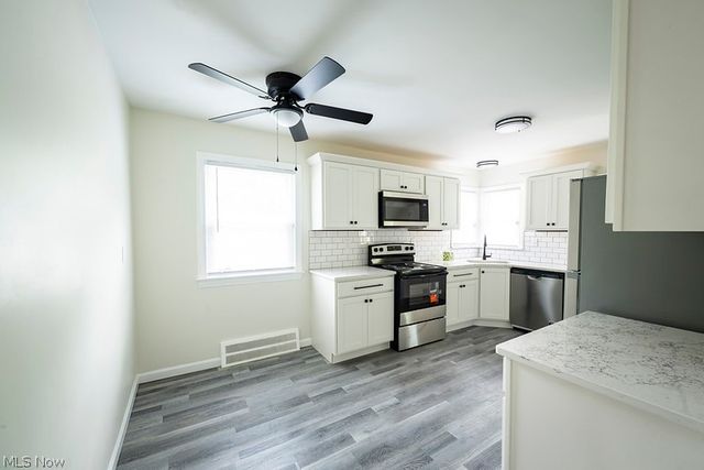 21101 Crystal Avenue, Euclid, OH 44123