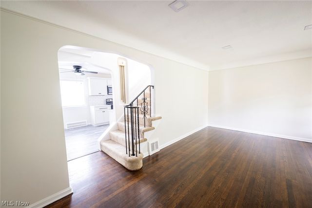 21101 Crystal Avenue, Euclid, OH 44123