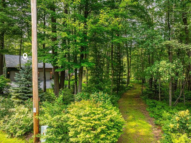 7068 LONE OAK LANE, Sobieski, WI 54171