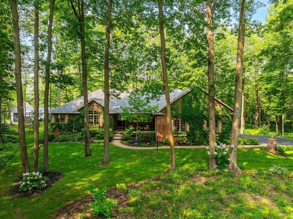 7068 LONE OAK LANE, Sobieski, WI 54171