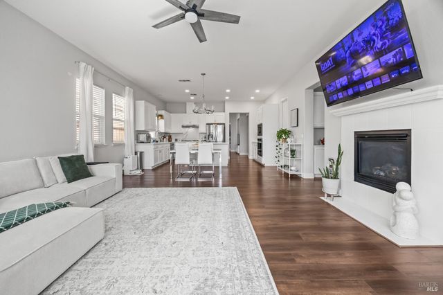 5161 Freitas Way, Fairfield, CA 94533