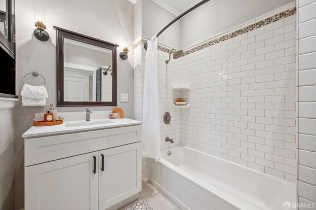 1267 Chestnut Street 3, San Francisco, CA 94118