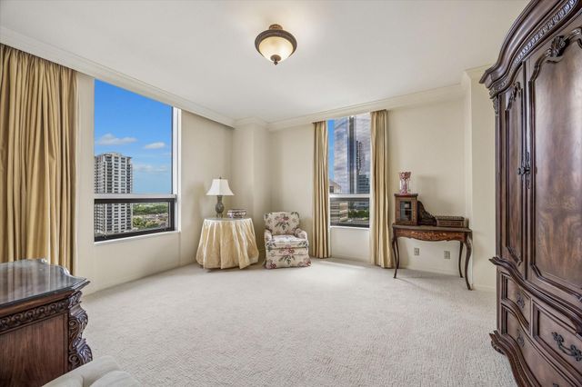 5100 San Felipe Street 152, Houston, TX 77056