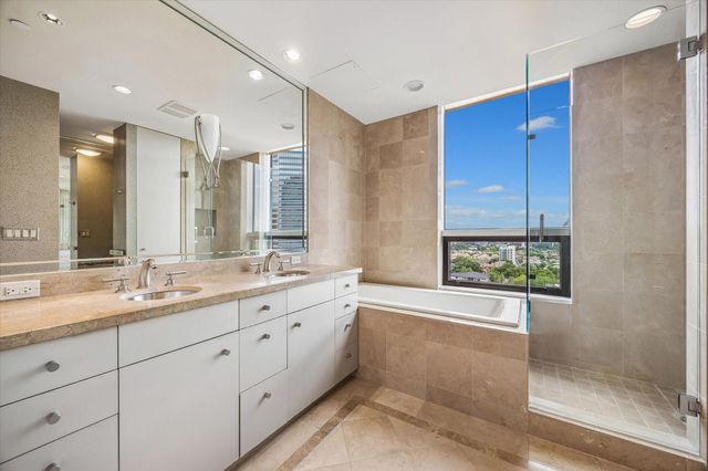 5100 San Felipe Street 152, Houston, TX 77056