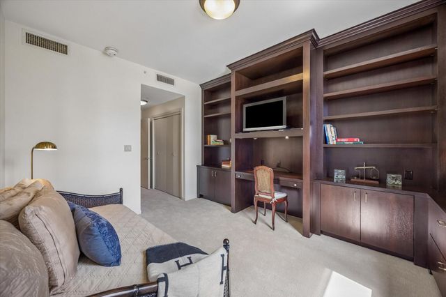 5100 San Felipe Street 152, Houston, TX 77056