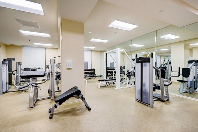 5100 San Felipe Street 152, Houston, TX 77056