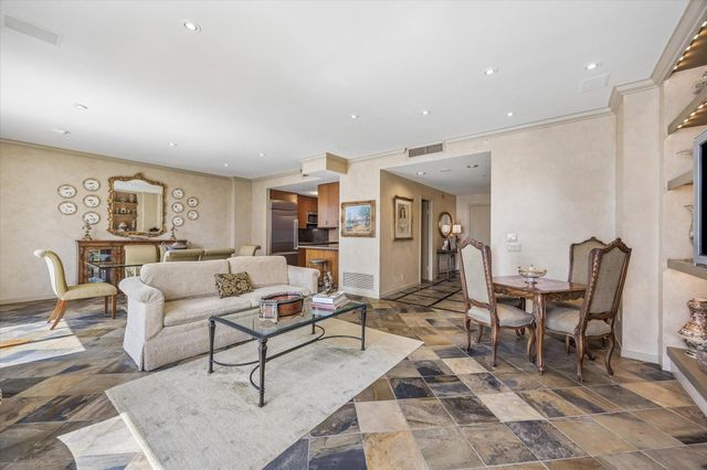 5100 San Felipe Street 152, Houston, TX 77056