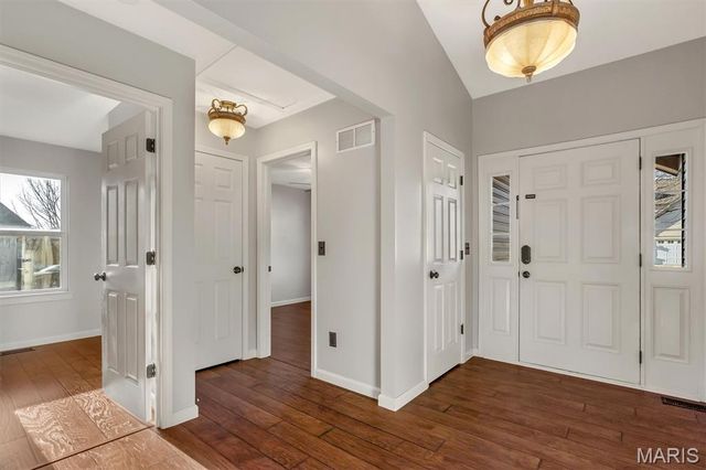 1632 Westlake Circle, Pacific, MO 63069