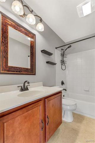 1632 Westlake Circle, Pacific, MO 63069