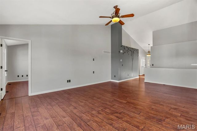 1632 Westlake Circle, Pacific, MO 63069