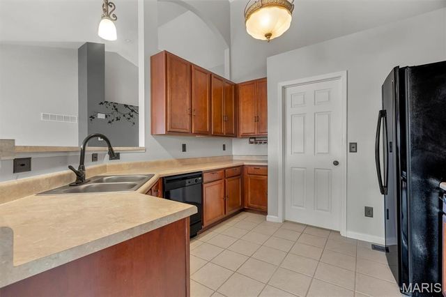 1632 Westlake Circle, Pacific, MO 63069