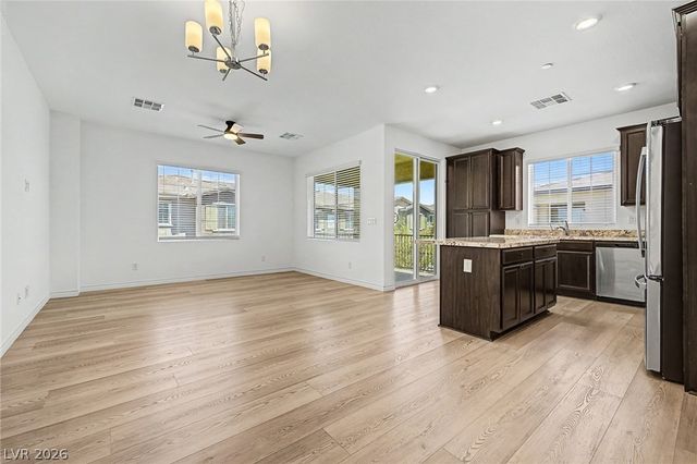 20 Barbara Lane 55, Las Vegas, NV 89183