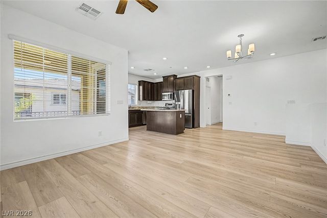 20 Barbara Lane 55, Las Vegas, NV 89183
