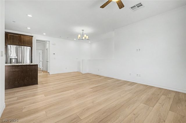 20 Barbara Lane 55, Las Vegas, NV 89183