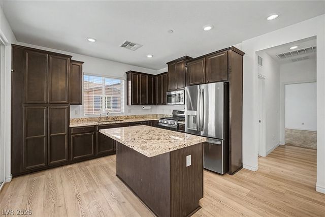 20 Barbara Lane 55, Las Vegas, NV 89183