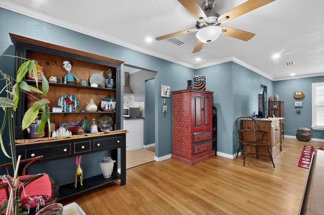 1705 Mariposa Drive, Dallas, TX 75228