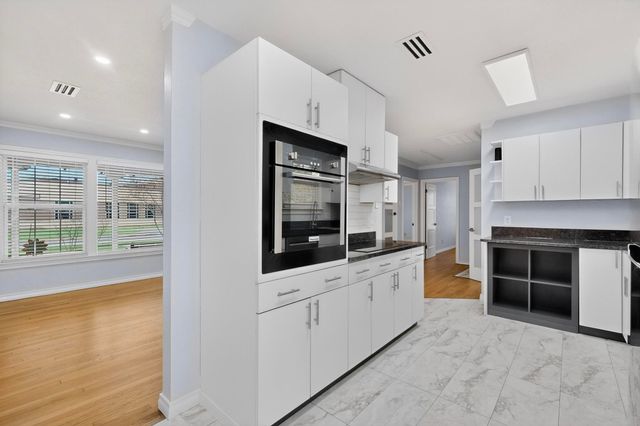 1705 Mariposa Drive, Dallas, TX 75228