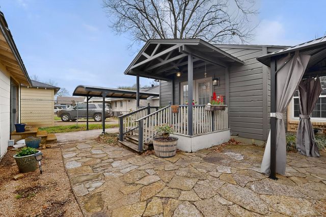 1705 Mariposa Drive, Dallas, TX 75228